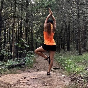 Meet your Posher, Lesly